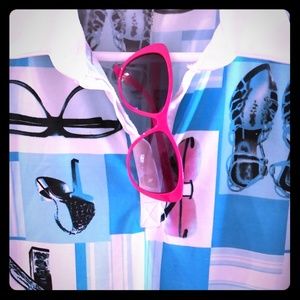Sunglasses & shoes print top